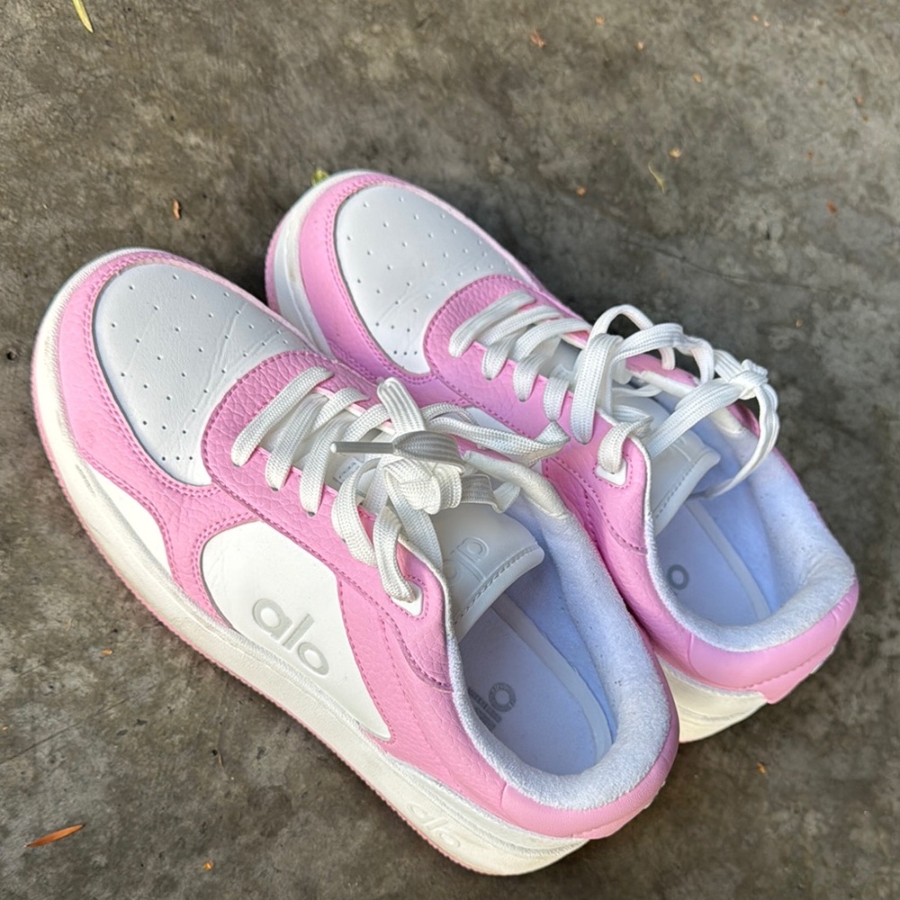 ALO Yoga women’s Pink and White Sneakers